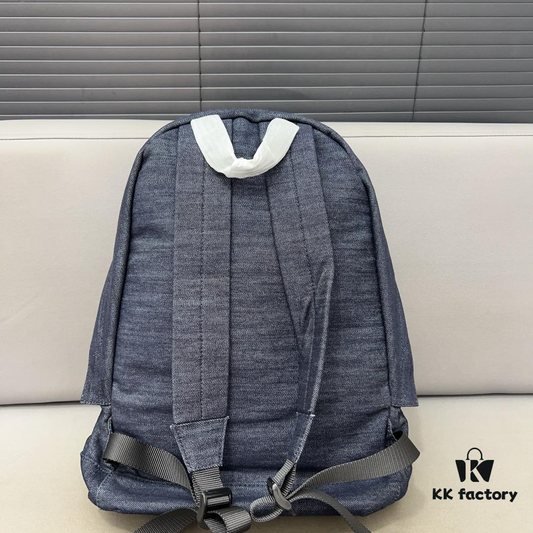 Balecntaga Balenciaga Unisex Backpack, Classic Replica Design with Precision Inlay Workmanship, 42 x 33 cm