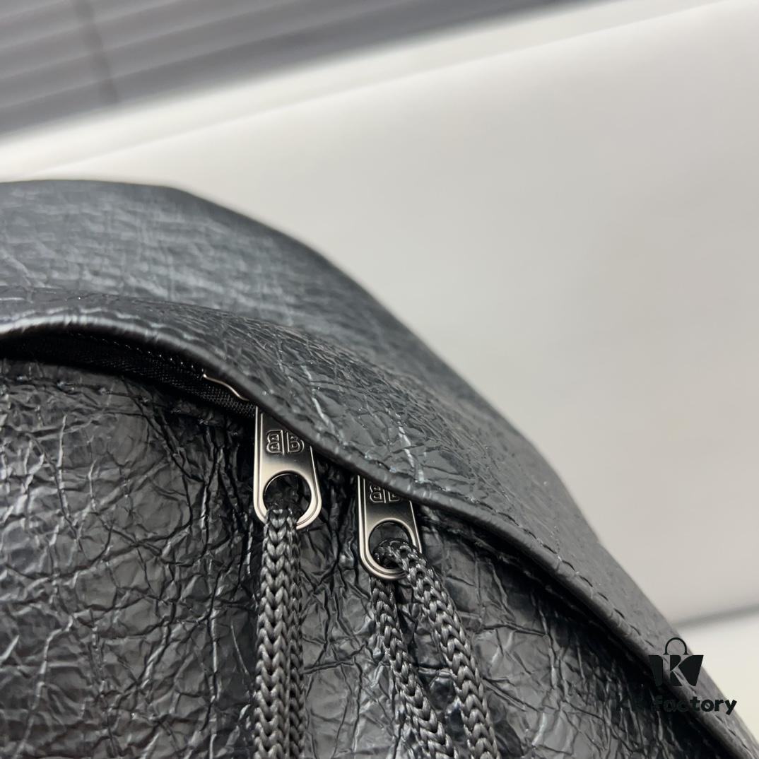 Balecntaga Balenciaga Unisex Backpack Classic Replica Design with Exquisite Inlay Craftsmanship Original Factory Fabric 42 x 33 cm