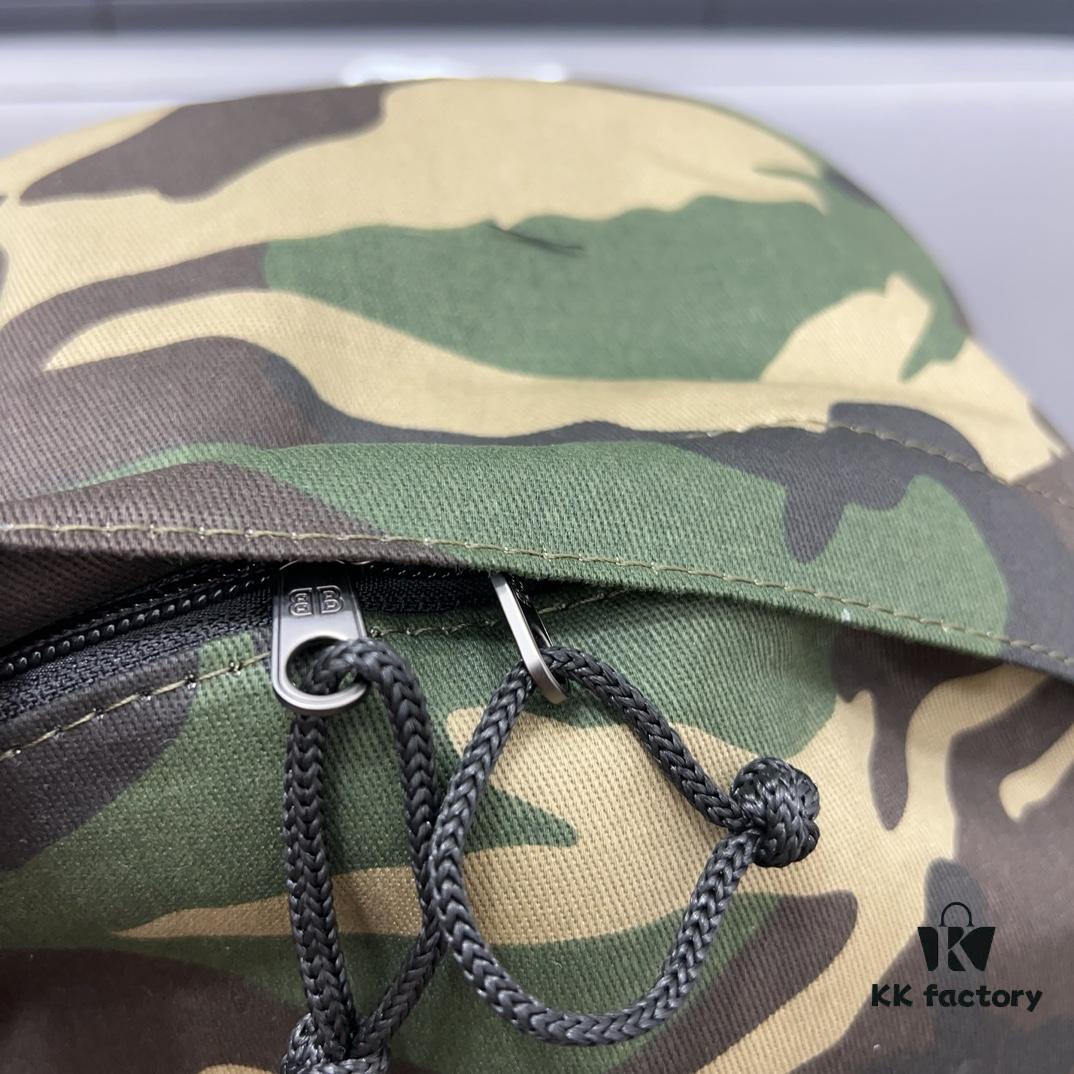 Balecntaga Balenciaga Camouflage Backpack Unisex Design Classic Replica with Precision Inlay Work Original Fabric 42 x 33 cm