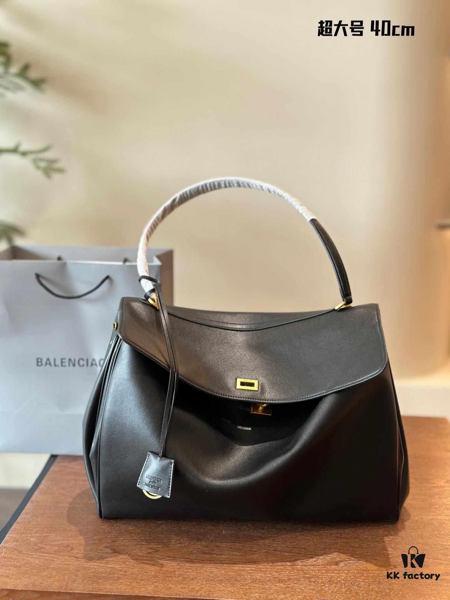Oversized Balenciaga Rodeo – New Arrival