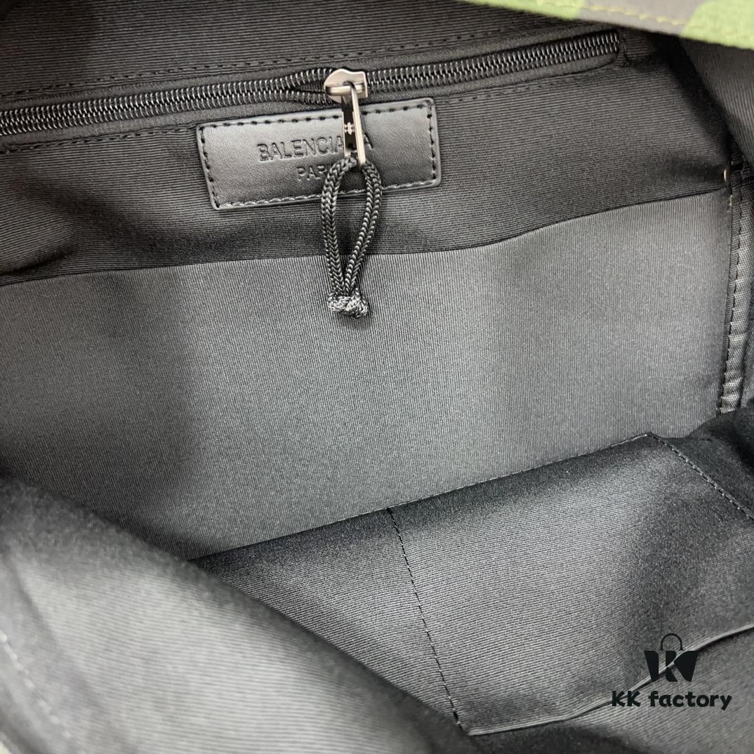 Balecntaga Balenciaga Camouflage Backpack Unisex Design Classic Replica with Precision Inlay Work Original Fabric 42 x 33 cm