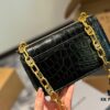 Balenciaga Gossip Bag: What Makes It So Desirable?