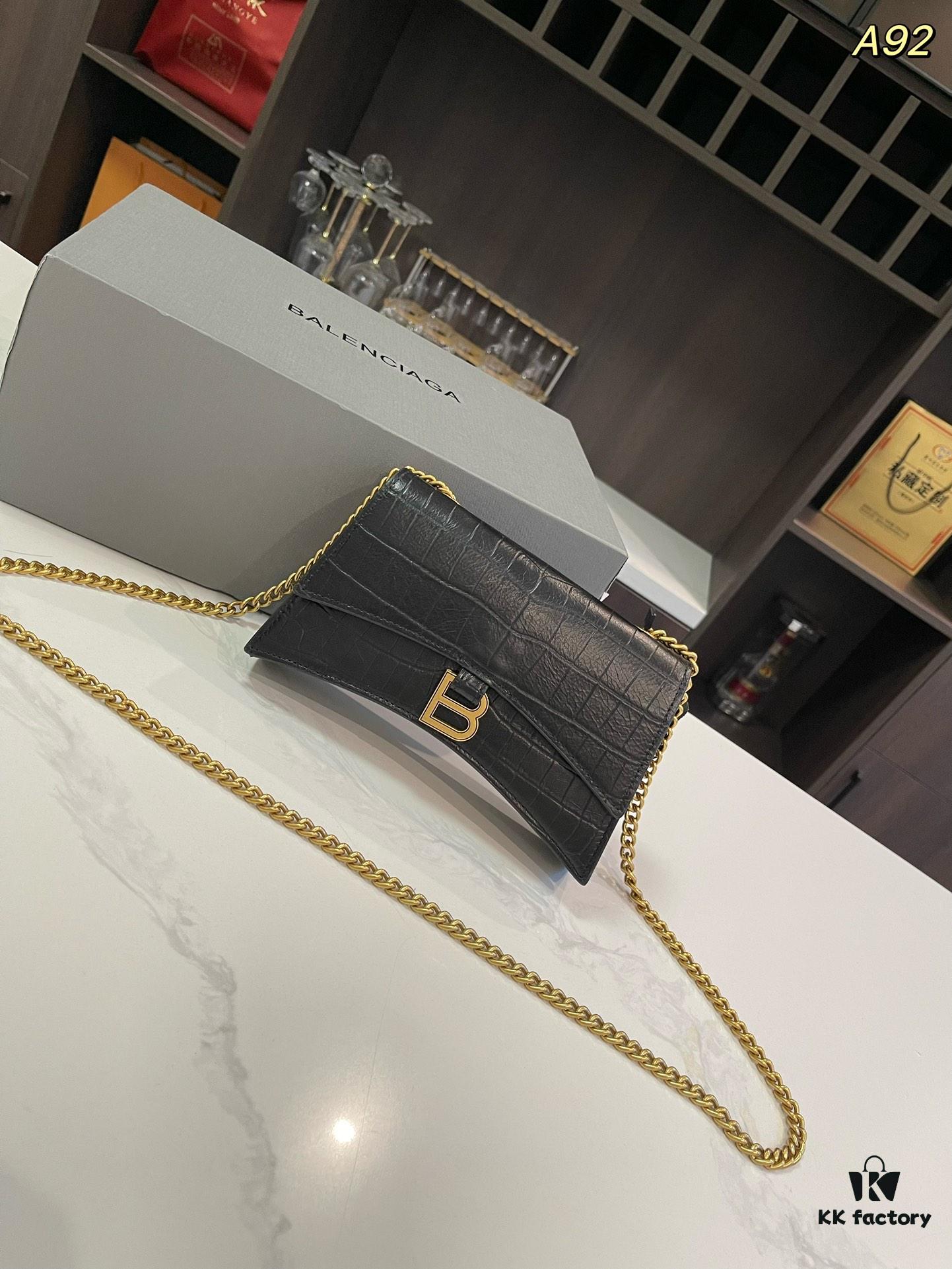 Genuine Leather Foldable Gift Box 🎁, Balenciaga Downtown Style New Arrival Hourglass Crocodile Pattern Unisex Bag