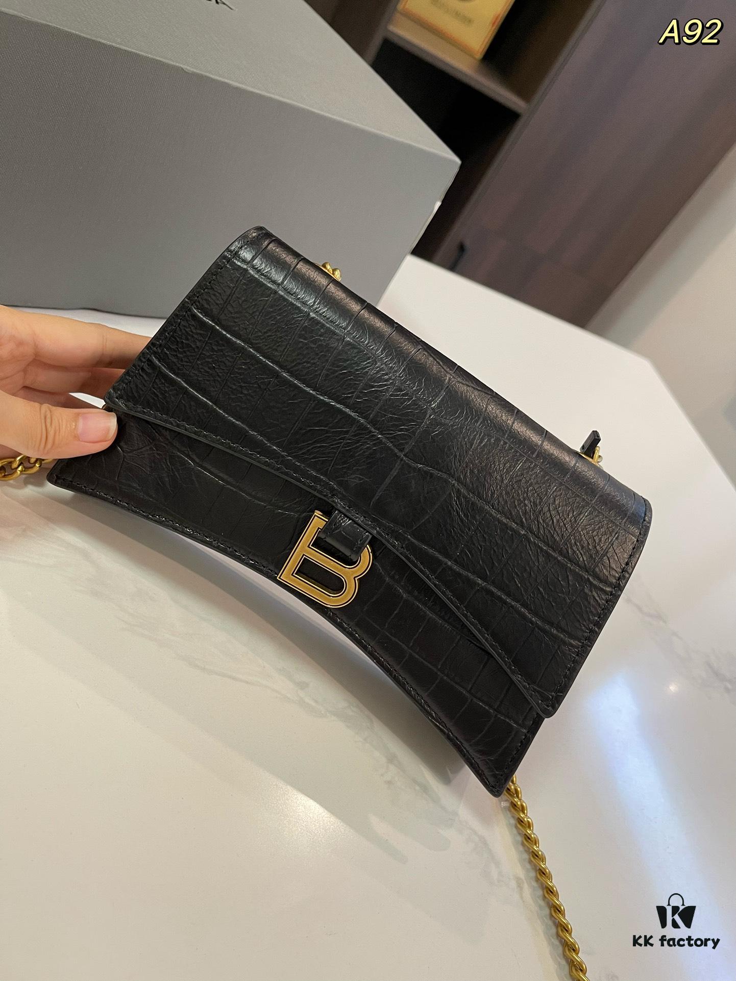 Genuine Leather Foldable Gift Box 🎁, Balenciaga Downtown Style New Arrival Hourglass Crocodile Pattern Unisex Bag