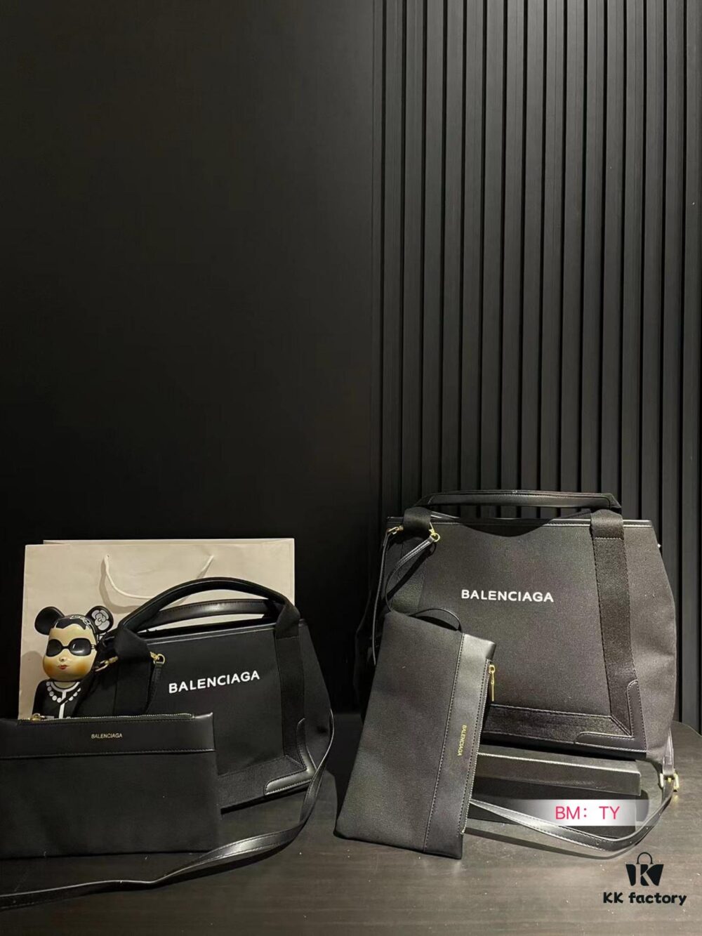 Balenciaga Tote Bag Small and Large Size Unisex Casual Stylish Lightweight Spacious