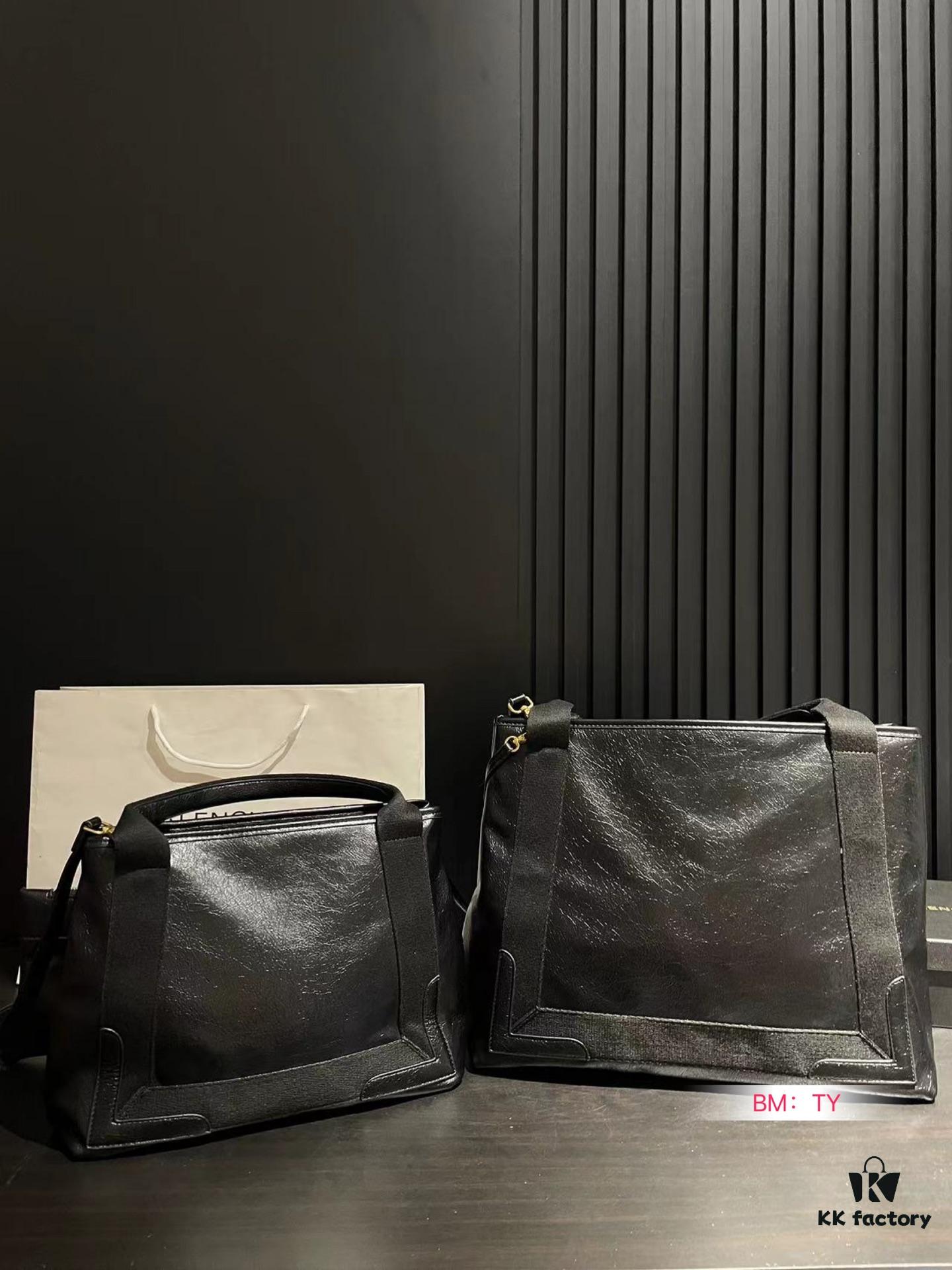 Balenciaga Tote Bag Small and Large Sizes Unisex Casual Stylish Lightweight Spacious Minimalist Design