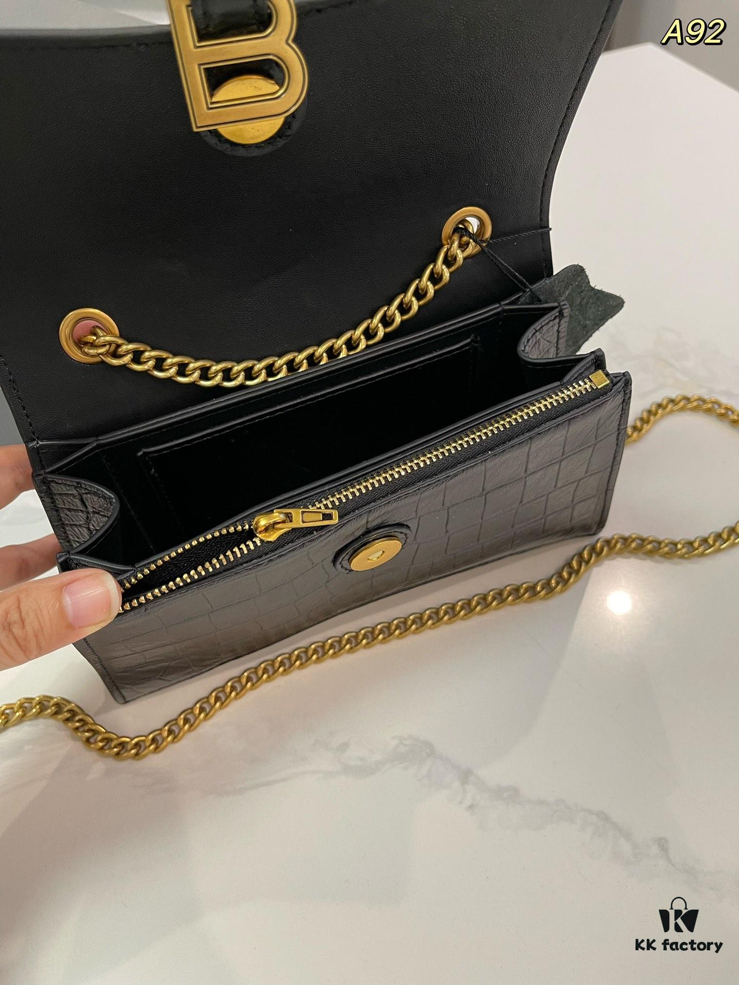 Genuine Leather Foldable Gift Box 🎁, Balenciaga Downtown Style New Arrival Hourglass Crocodile Pattern Unisex Bag