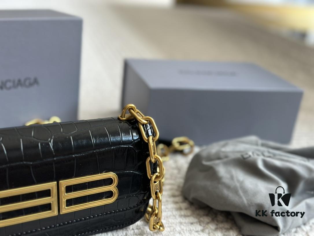 Why the Balenciaga Gossip Bag is So Amazing