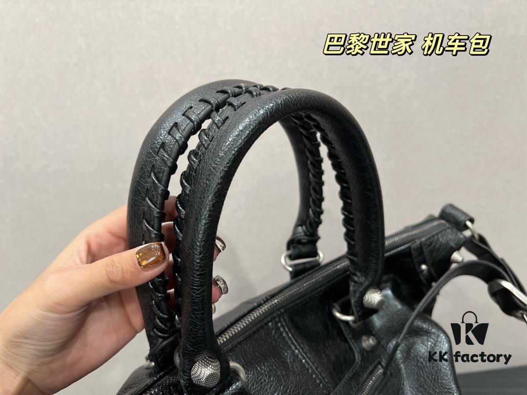 Balenciaga Motorcycle Bag - Classic Vision for the Future, Stylish Unisex Design