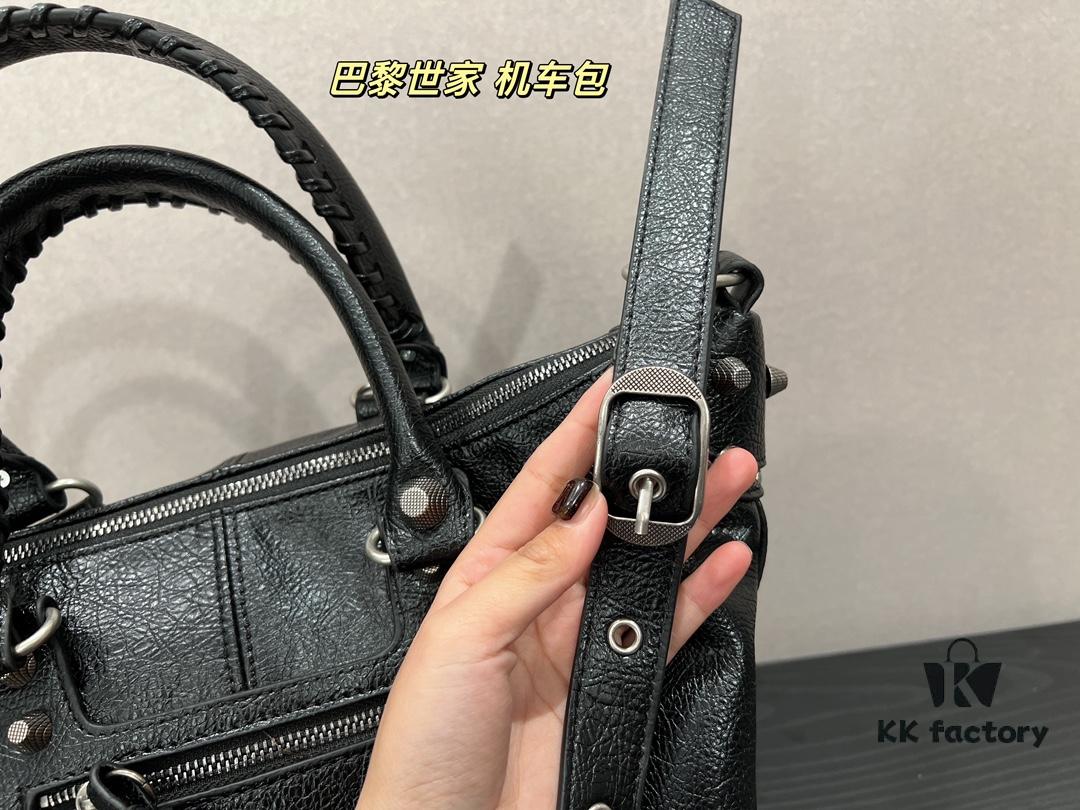 Balenciaga Motorcycle Bag - Classic Vision for the Future, Stylish Unisex Design