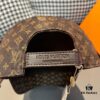LV (Louis Vuitton) New Arrival Original Order Baseball Cap, Monogram Embroidery, 1:1 Precision Mold Customization, Authentic Monogram Fabric, Heavy Embroidery, Exquisite Craftsmanship