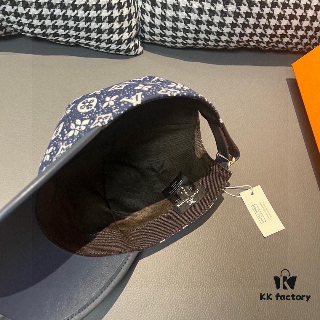 Box and Cloth Bag Included, LV (Louis Vuitton) New Original Order Baseball Cap, Cowhide Leather Patchwork, 1:1 Mold Custom Made, Authentic Denim Fabric, Exquisite Craftsmanship, Premium Quality, Standard Head Circumference 56cm, Adjustable Strap