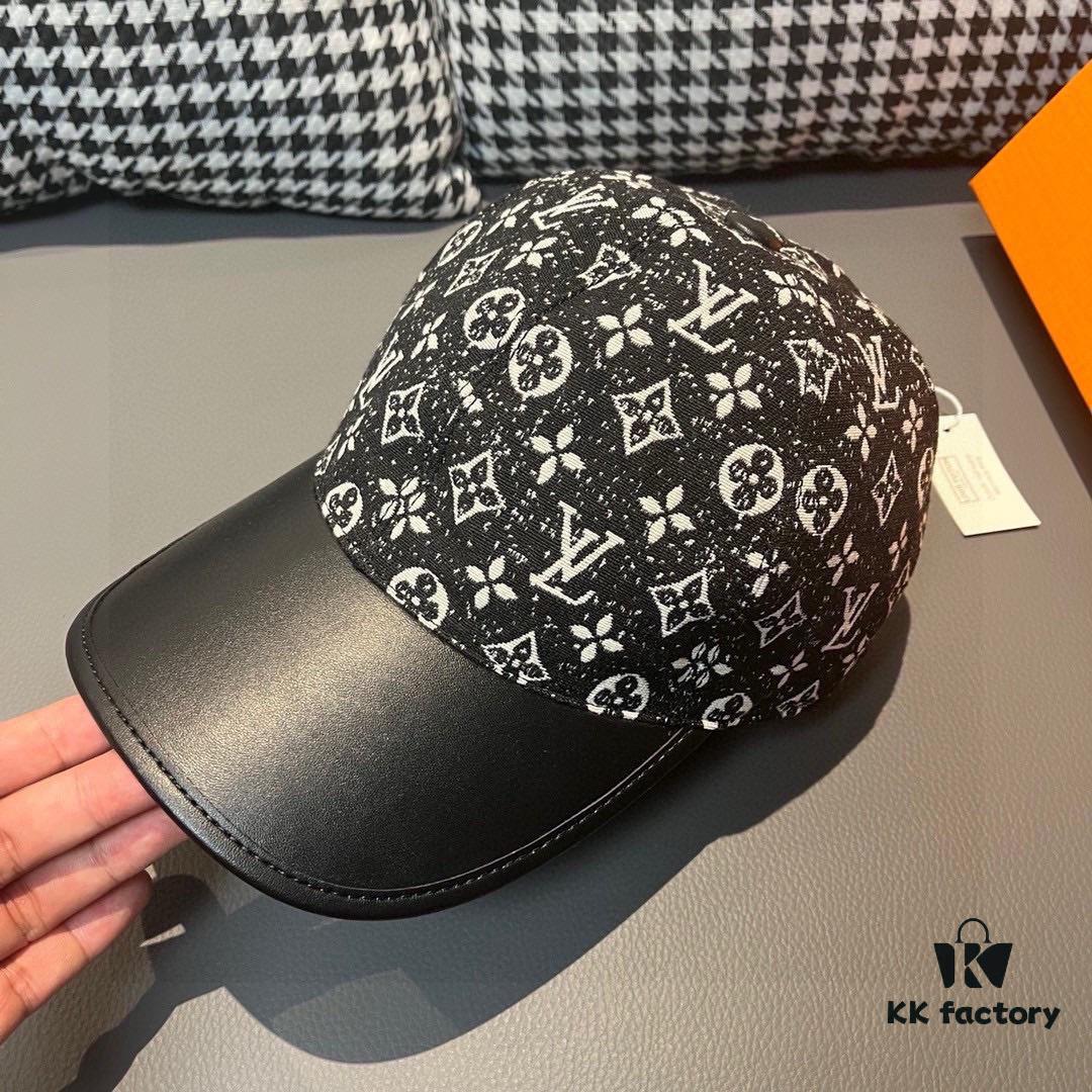 Box with Cloth Bag, LV (Louis Vuitton) New Original Single Baseball Cap, Cowhide Combined, 1:1 Mold Customized, Authentic Denim Fabric, Exquisite Craftsmanship, Superior Quality, Basic Head Circumference 56cm, Adjustable Patch
