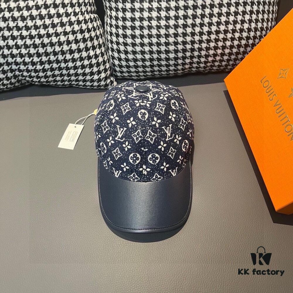 Box and Cloth Bag Included, LV (Louis Vuitton) New Original Order Baseball Cap, Cowhide Leather Patchwork, 1:1 Mold Custom Made, Authentic Denim Fabric, Exquisite Craftsmanship, Premium Quality, Standard Head Circumference 56cm, Adjustable Strap