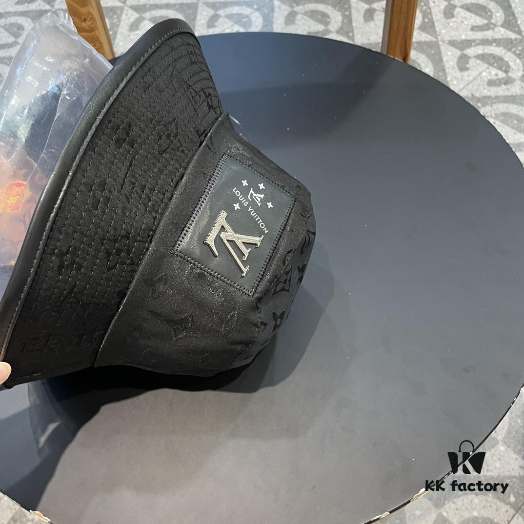 LV Bucket Hat 🧢 New Louis Vuitton Monogram Bucket Hat 🧢 Hot Selling, Versatile Accessory 🥰 Looks Great with Any Outfit, Excellent Quality 👍 Fashionable and Matchable Bucket Hat, Baseball Cap, Knit Hat