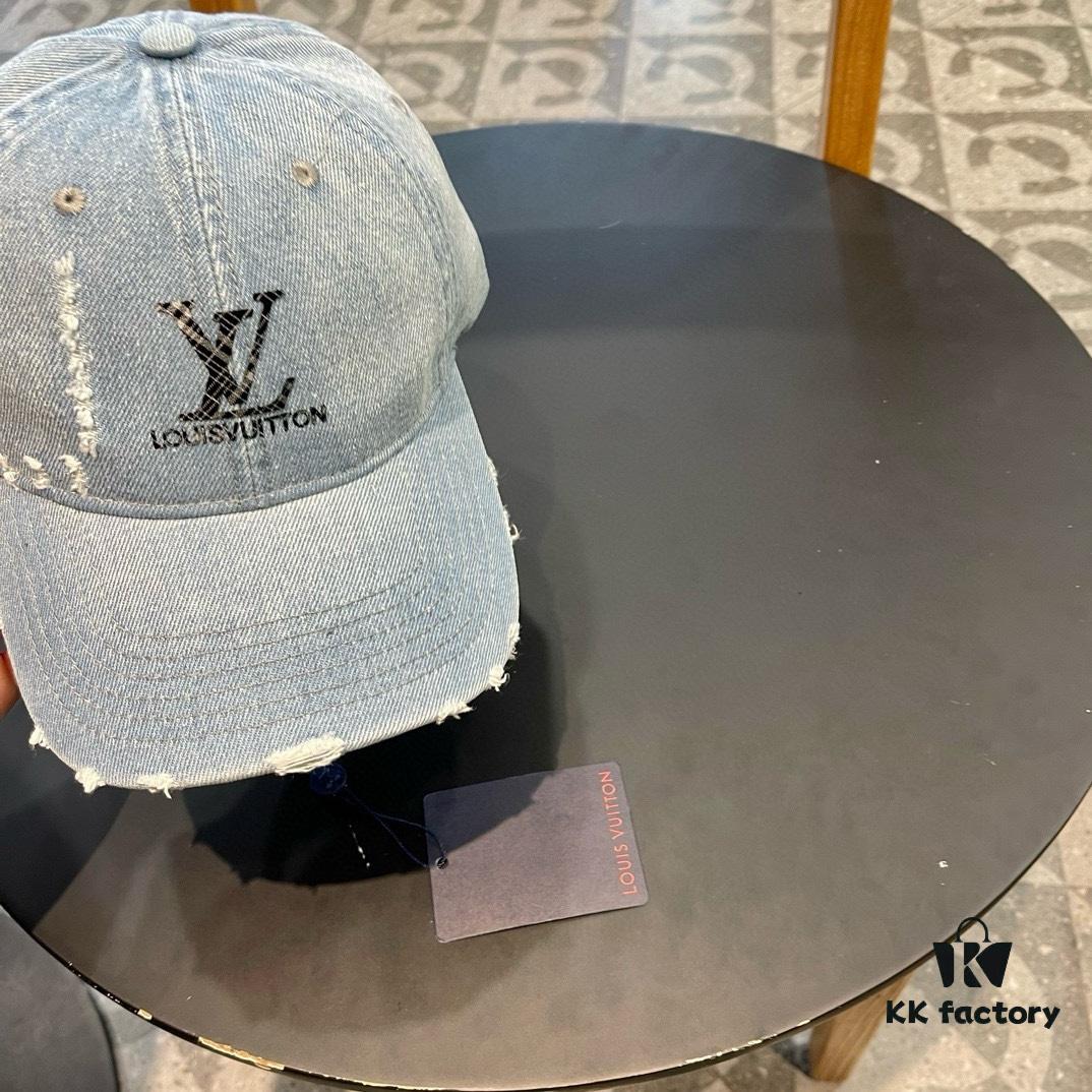 Louis Vuitton LV Embroidered Baseball Cap, New Arrival from Official Counter, Unisex Sun Hat, Fisherman Cap, Knit Cap