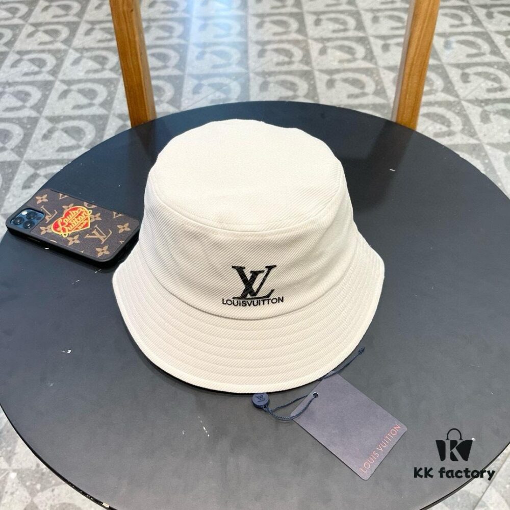 Louis Vuitton 2024 Spring Fisherman Hat, Classic and Timeless Design, Suitable for All Seasons, Essential Outdoor Accessory, Flattering Face-Framing Fit