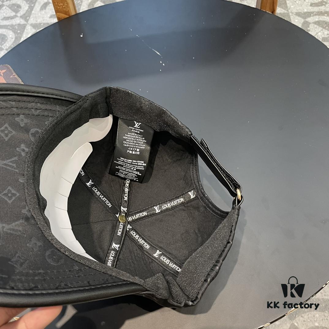 Louis Vuitton LV Embroidered Baseball Cap, New Arrival from Official Store, Unisex Sun Hat, Fisherman Cap, Knit Cap