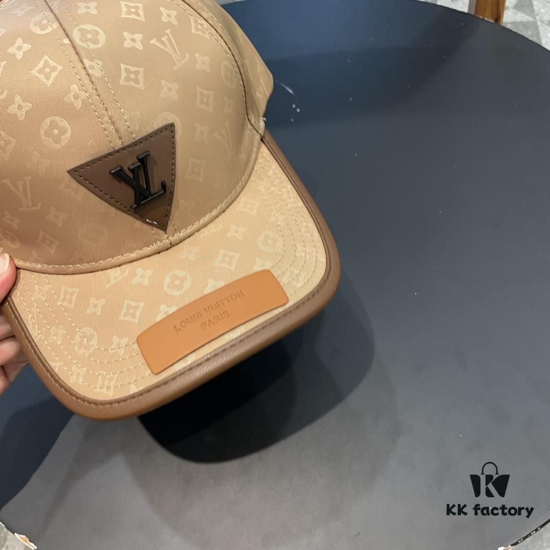 Louis Vuitton LV Embroidered Baseball Cap, New Arrival from Boutique, Unisex Sun Hat, Fisherman Cap, Knit Cap