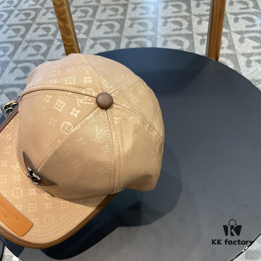 Louis Vuitton LV Embroidered Baseball Cap, New Arrival from Boutique, Unisex Sun Hat, Fisherman Cap, Knit Cap