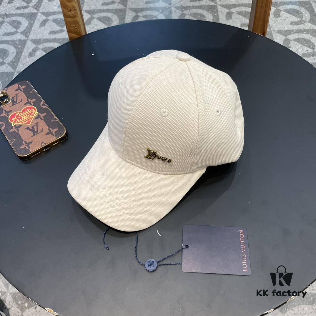 LV (Louis Vuitton) New Original Single Baseball Cap, Embossed Cowhide, 1:1 Mold Customized, Authentic Denim Fabric, Exquisite Craftsmanship, Excellent Quality, Basic Head Circumference 56cm, Adjustable Patch
