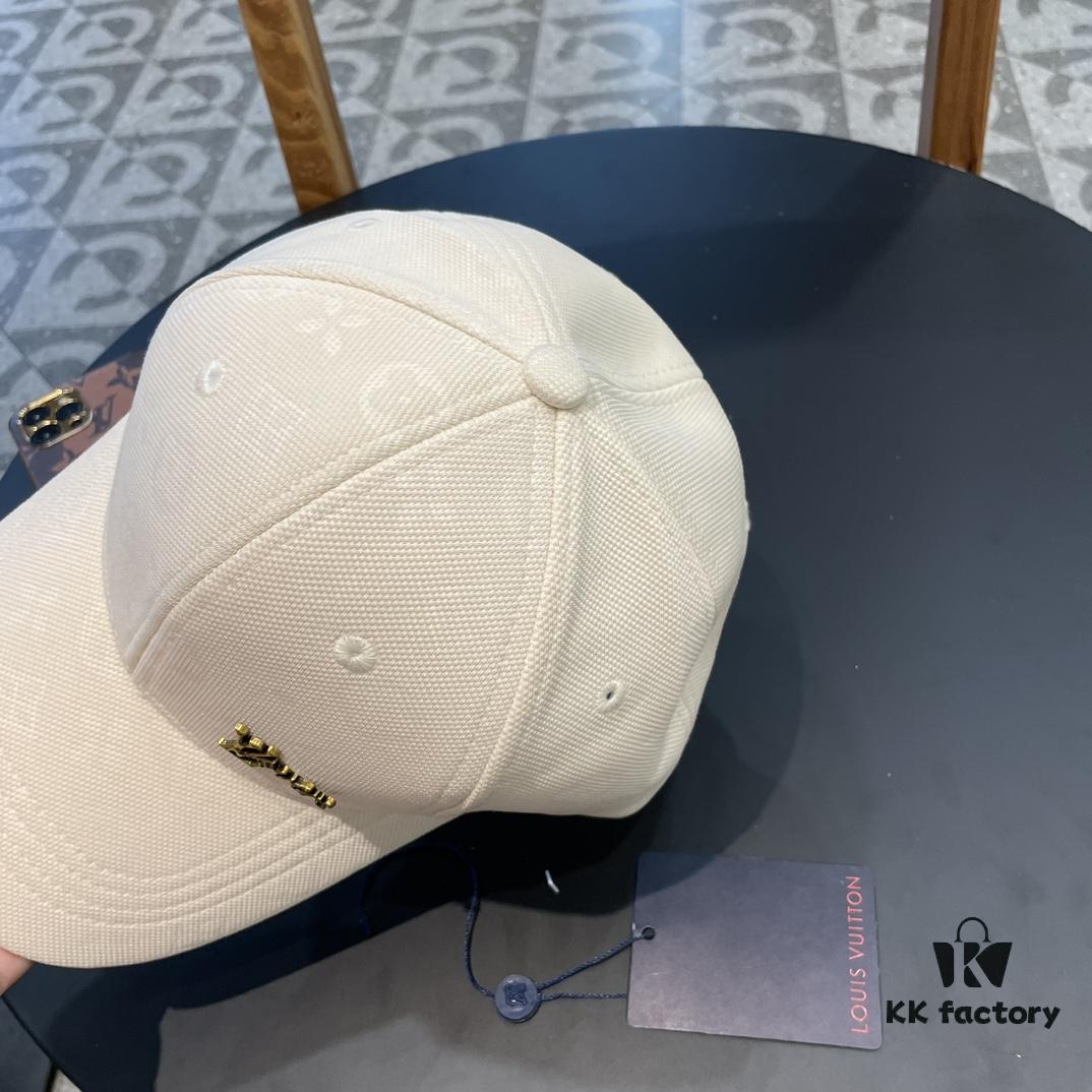LV (Louis Vuitton) New Original Single Baseball Cap, Embossed Cowhide, 1:1 Mold Customized, Authentic Denim Fabric, Exquisite Craftsmanship, Excellent Quality, Basic Head Circumference 56cm, Adjustable Patch