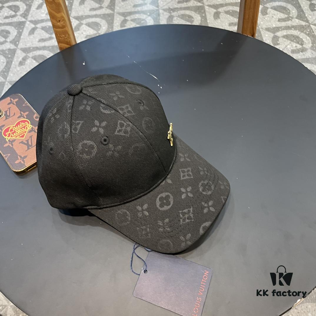 LV (Louis Vuitton) New Original Single Baseball Cap, Embossed Cowhide, 1:1 Mold Customized, Authentic Denim Fabric, Exquisite Craftsmanship, Excellent Quality, Basic Head Circumference 56cm, Adjustable Patch