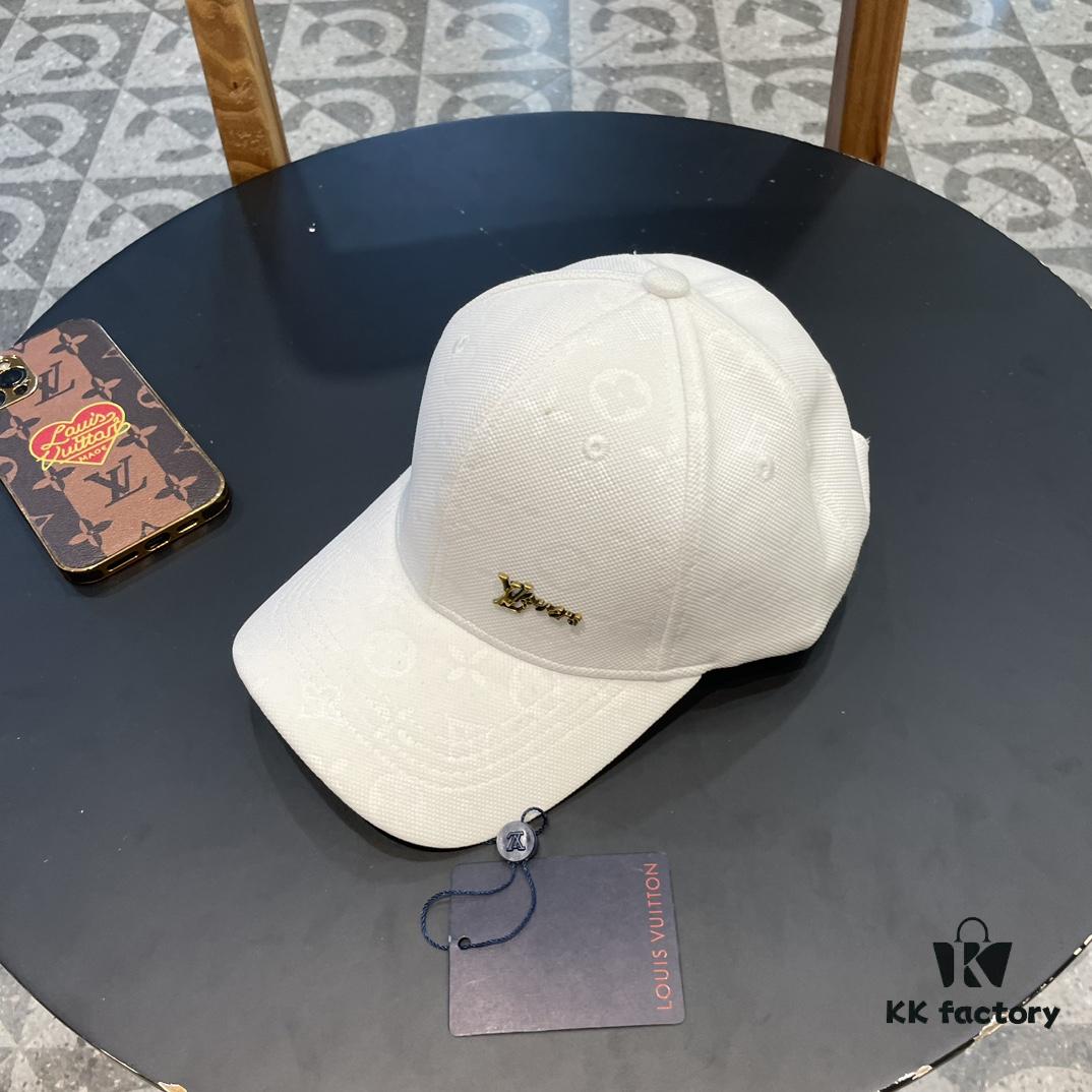LV (Louis Vuitton) New Original Single Baseball Cap, Embossed Cowhide, 1:1 Mold Customized, Authentic Denim Fabric, Exquisite Craftsmanship, Excellent Quality, Basic Head Circumference 56cm, Adjustable Patch