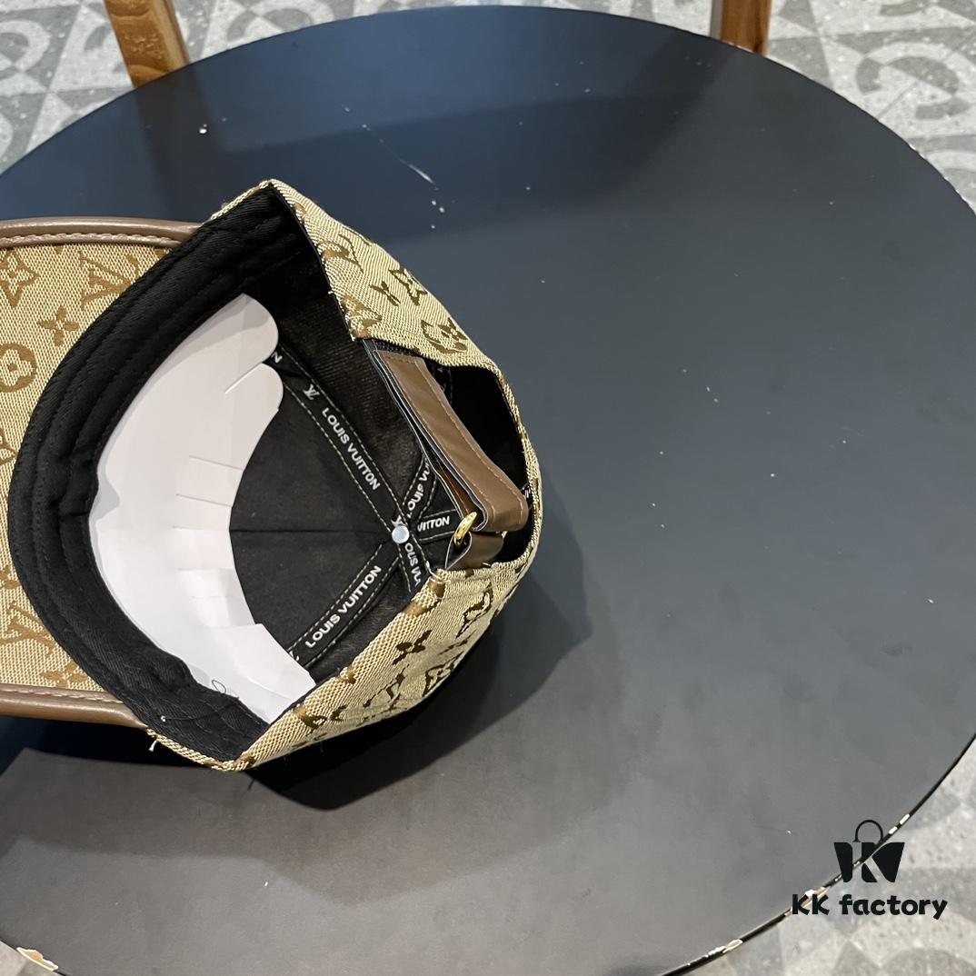 LV (Louis Vuitton) New Original Single Baseball Cap, Monogram Canvas Combined Design, 1:1 Mold Customized, Premium Canvas Fabric with Store-Grade Monogram Leather, Heavy Embroidery, Exquisite Craftsmanship