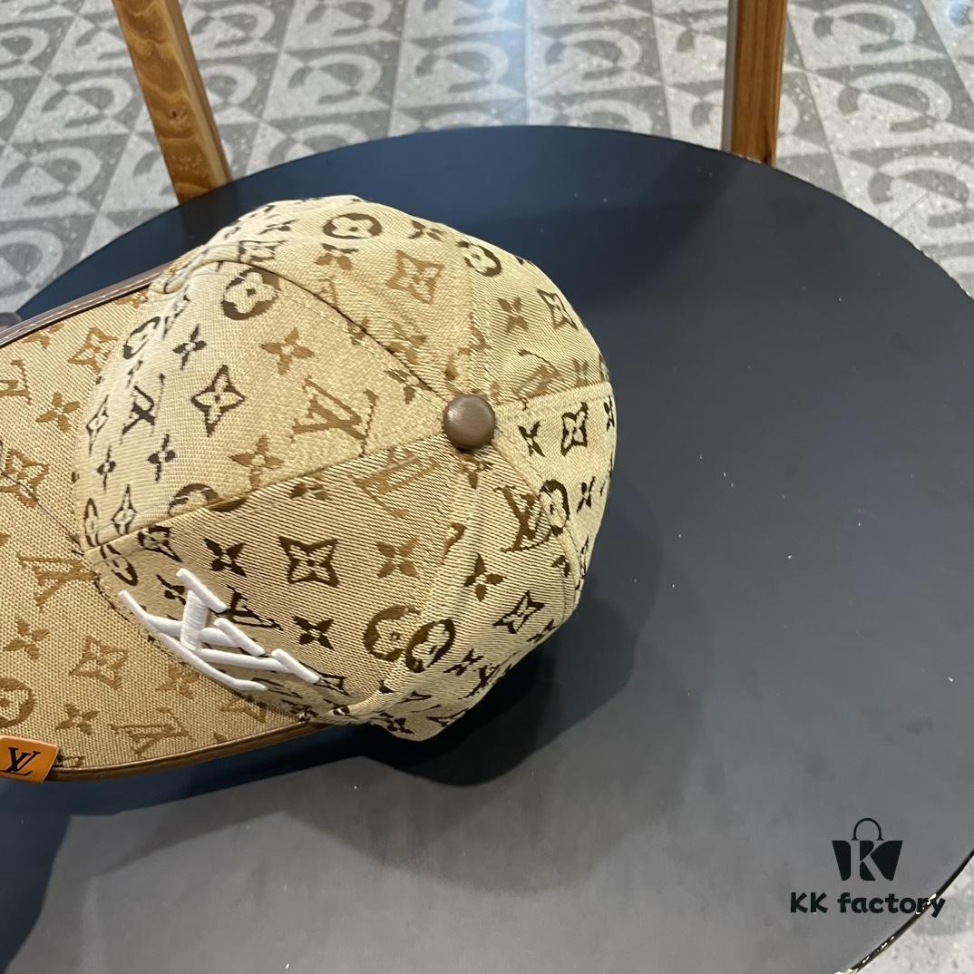 LV (Louis Vuitton) New Original Single Baseball Cap, Monogram Patchwork, 1:1 Mold Customized, Authentic Canvas Fabric with Store-grade Monogram Leather, Heavy Embroidery, Exquisite Craftsmanship