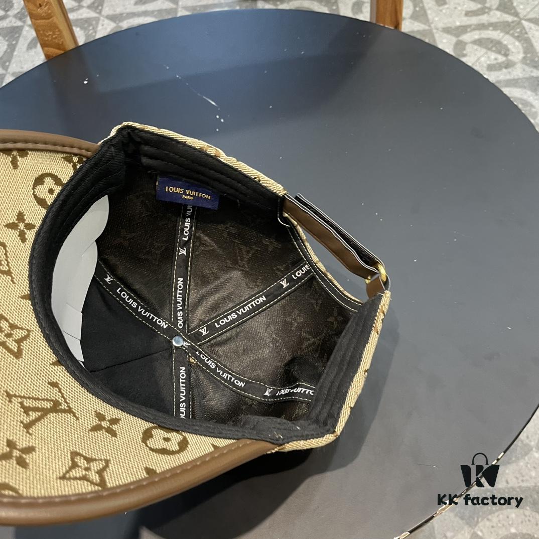 LV (Louis Vuitton) New Original Single Baseball Cap, Monogram Patchwork, 1:1 Mold Customized, Authentic Canvas Fabric with Store-grade Monogram Leather, Heavy Embroidery, Exquisite Craftsmanship
