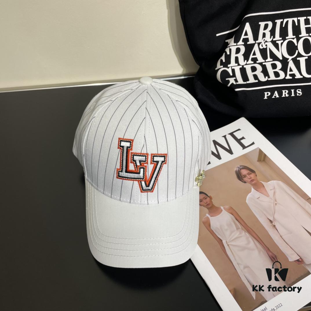 Louis Vuitton LV Embroidered Baseball Cap, New Arrival from Boutique, Unisex Sun Hat, Fisherman Cap, Knit Cap
