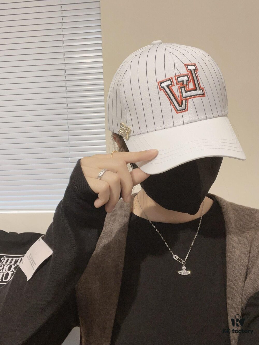 Louis Vuitton LV Embroidered Baseball Cap, New Arrival from Boutique, Unisex Sun Hat, Fisherman Cap, Knit Cap