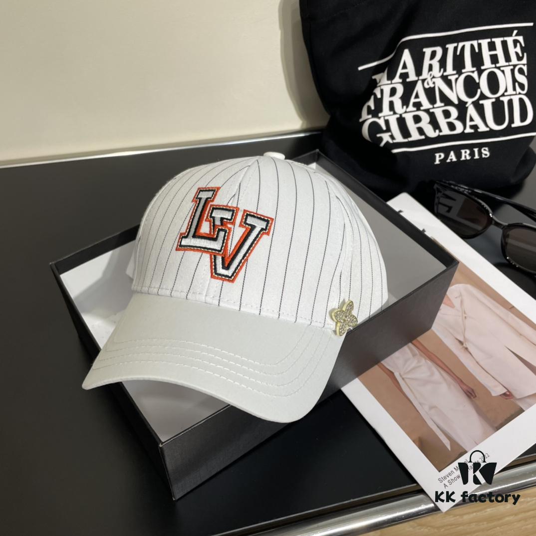Louis Vuitton LV Embroidered Baseball Cap, New Arrival from Boutique, Unisex Sun Hat, Fisherman Cap, Knit Cap
