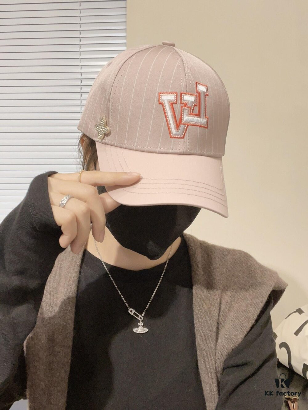 Louis Vuitton LV Embroidered Baseball Cap, New Arrival from Official Counter, Unisex Sun Hat, Fisherman Cap, Knit Cap