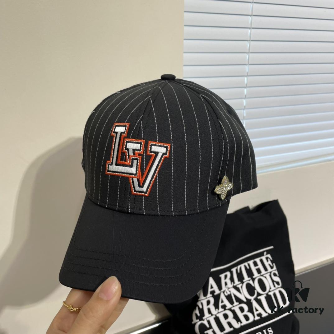 Louis Vuitton LV Embroidered Baseball Cap, New Arrival from Official Counter, Unisex Sun Hat, Fisherman Cap, Knit Cap