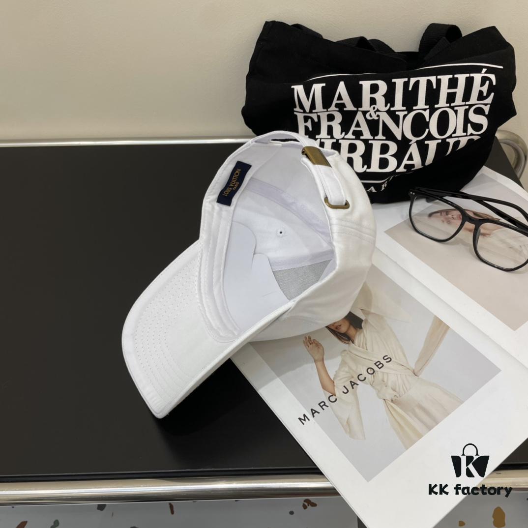 Louis Vuitton LouisVuitton New Baseball Cap 🧢