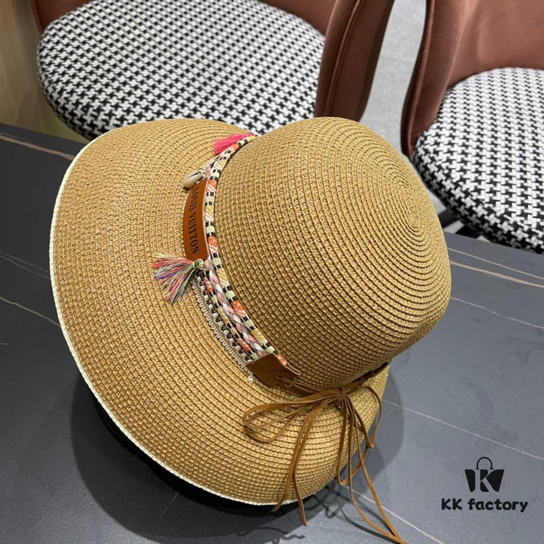 LV Louis Vuitton 2024 New Sun Straw Hat 😍 Beach Style, Simple and Elegant Design, Stylish New Silhouette, Must-Have for Outings