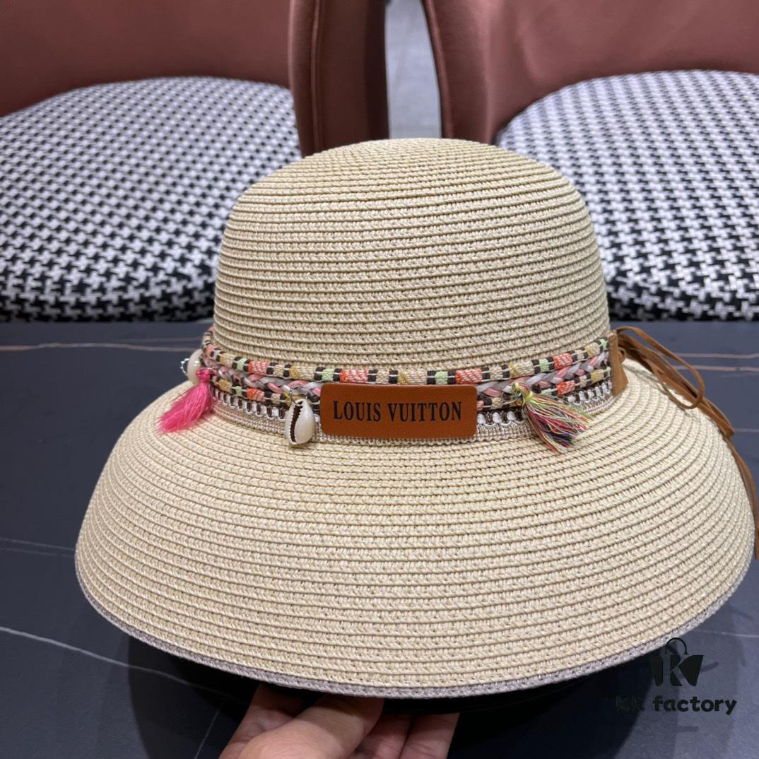 LV Louis Vuitton 2024 New Sun Protection Straw Hat 😍 Beach Style, Simple and Elegant, Trendy Silhouette, Must-Have for Outings
