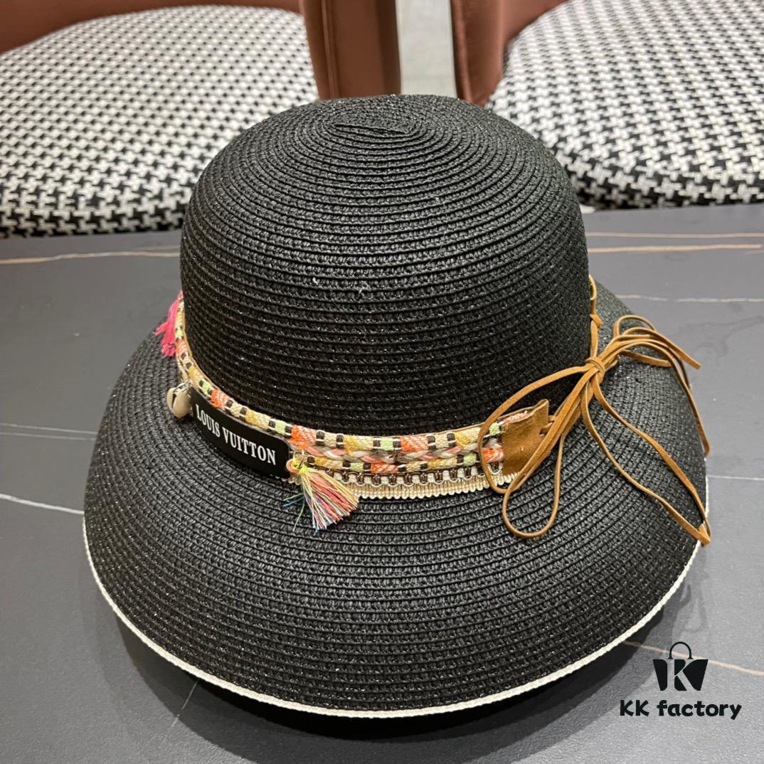 LV Louis Vuitton 2024 New Sun Hat 🤩 Beach Style, Simple and Elegant, Trendy Silhouette, Must-Have for Outings