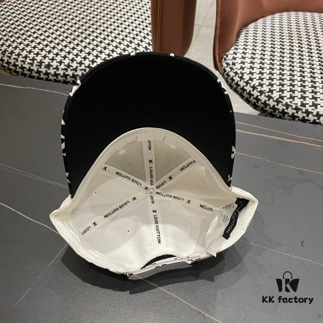 Louis Vuitton LV 2024 New Arrival Store Exclusive Embroidered Baseball Cap, Simple and Elegant Unisex Sun Hat, Fisherman Cap, Knit Cap