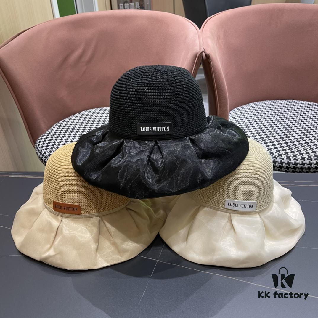 LV Louis Vuitton Bucket Hat, Must-Have for Outings, Slimming Face Appearance