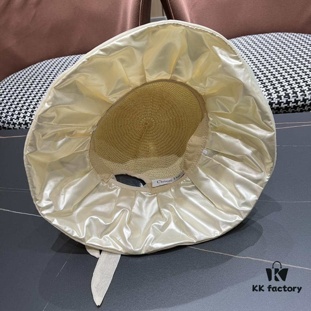 LV Louis Vuitton Bucket Hat, Must-Have for Outings, Very Flattering Face-Slimming Design