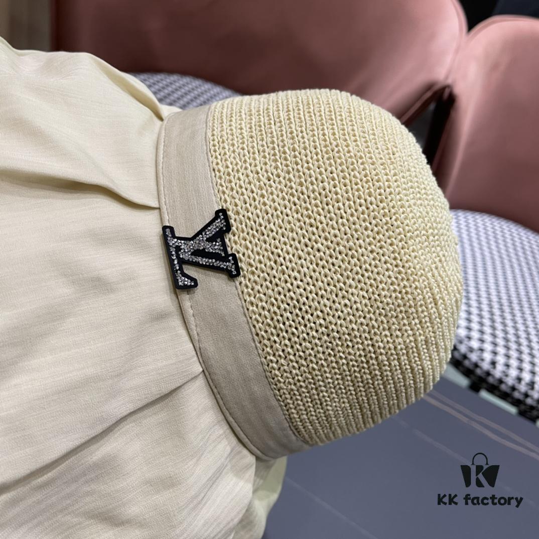 LV Bucket Hat 🧢 New Louis Vuitton Bucket Hat 🧢 Hot Selling, Versatile Accessory 🥰 Looks Great with Any Outfit, Excellent Quality 👍
