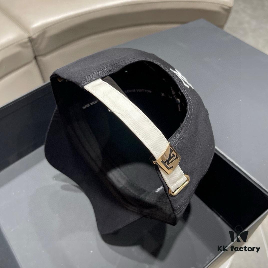 Louis Vuitton LV 2024 Spring/Summer New Arrival Boutique Embroidered Baseball Cap, Unisex Sun Hat, Fisherman Cap, Knit Cap