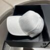 Louis Vuitton LV 2024 Spring New Arrival Baseball Cap, Simple and Elegant Unisex Hat Suitable for All Outfits
