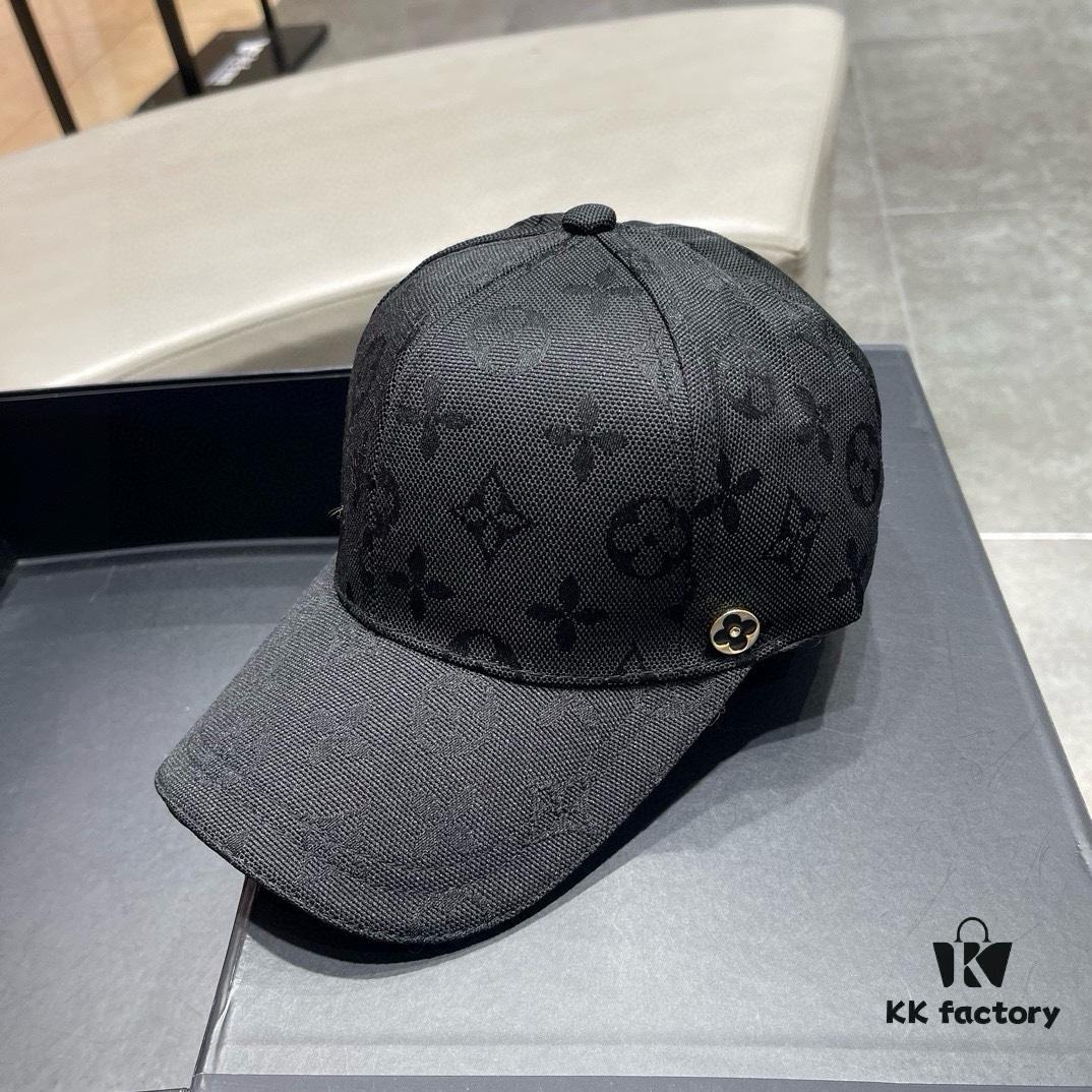 Louis Vuitton LV 2024 Spring New Baseball Cap, Simple and Elegant Design, Unisex Versatile Hat Suitable for Fisherman, Baseball, and Knit Styles