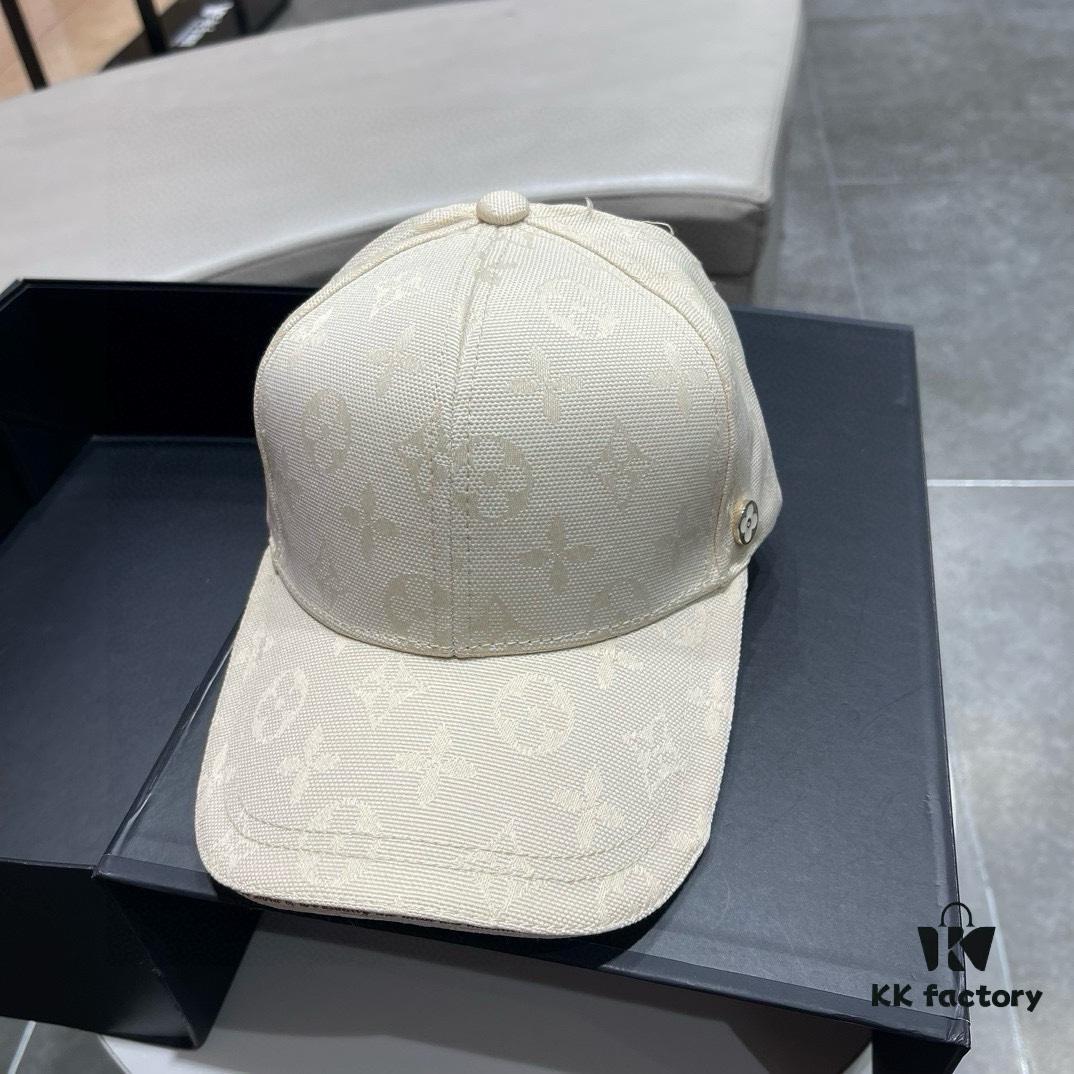 Louis Vuitton LV 2024 Spring New Arrival Baseball Cap, Simple and Elegant Design, Versatile Unisex Hat Suitable for Men and Women
