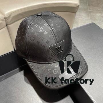 LV Baseball Cap 🧢 New Louis Vuitton Baseball Cap 🧢 Hot Selling, Versatile Accessory 🥰 Looks Great with Any Outfit, Excellent Quality 👍 Fashionable and Matchable Hat, Fisherman Cap, Knit Cap