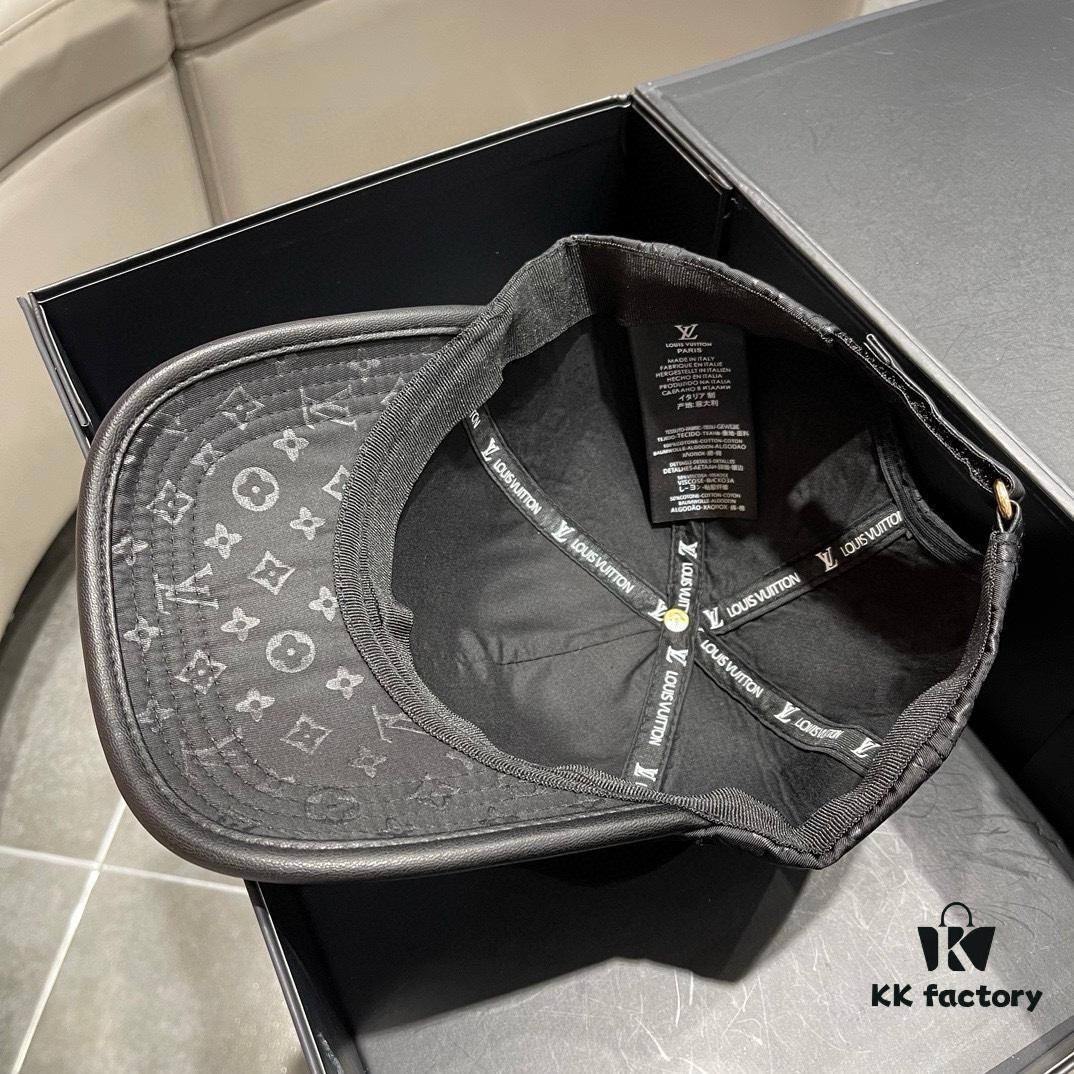 LV Baseball Cap 🧢 New Louis Vuitton Baseball Cap 🧢 Hot Selling, Versatile Accessory 🥰 Looks Great with Any Outfit, Excellent Quality 👍 Fashionable and Matchable Hat, Fisherman Cap, Knit Cap